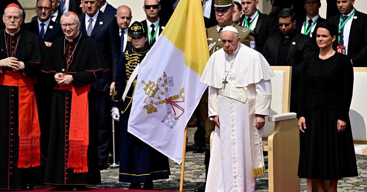 En Hongrie, le pape appelle l'Europe à se lever contre les "solistes de la guerre"