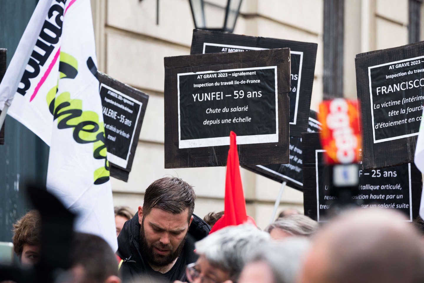 Morts au travail : les syndicats demandent des comptes au gouvernement