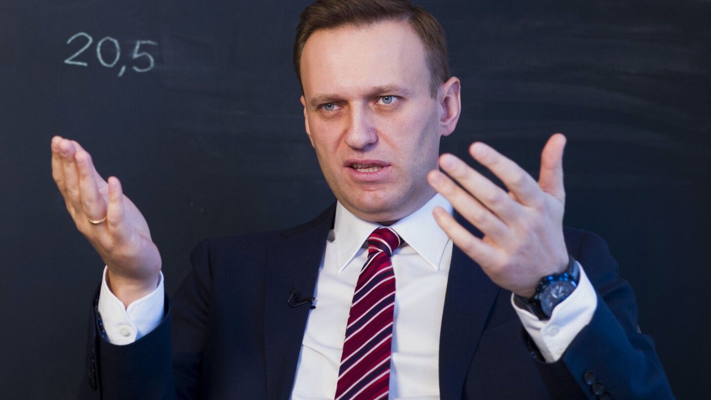 Putin likely didn’t order death of Russian opposition leader Navalny, US official says