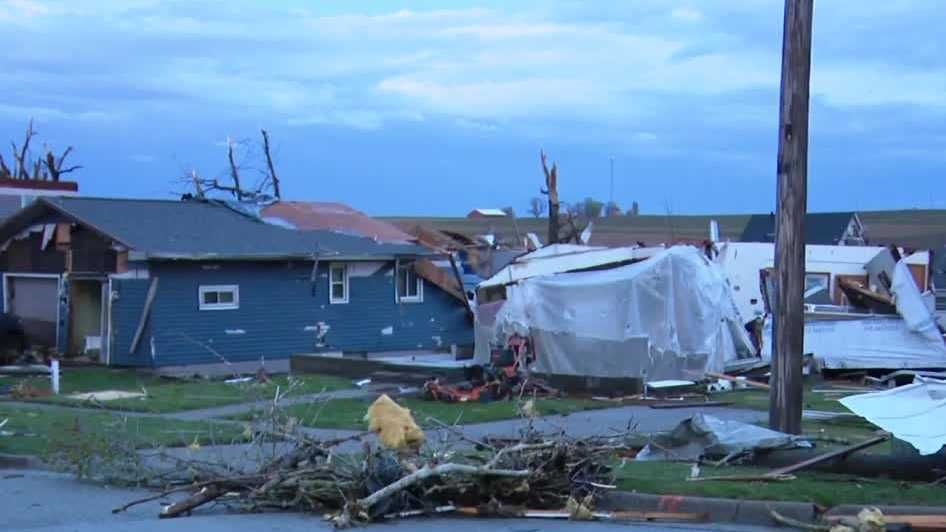 Iowa man dies from injuries after tornado hits Minden