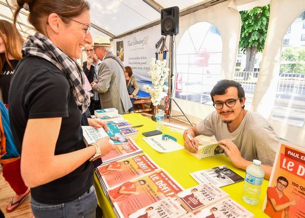 Paul El Kharrat au Salon du livre de Cosne-sur-Loire : "Les gens viennent me voir car je suis passé à la télévision"