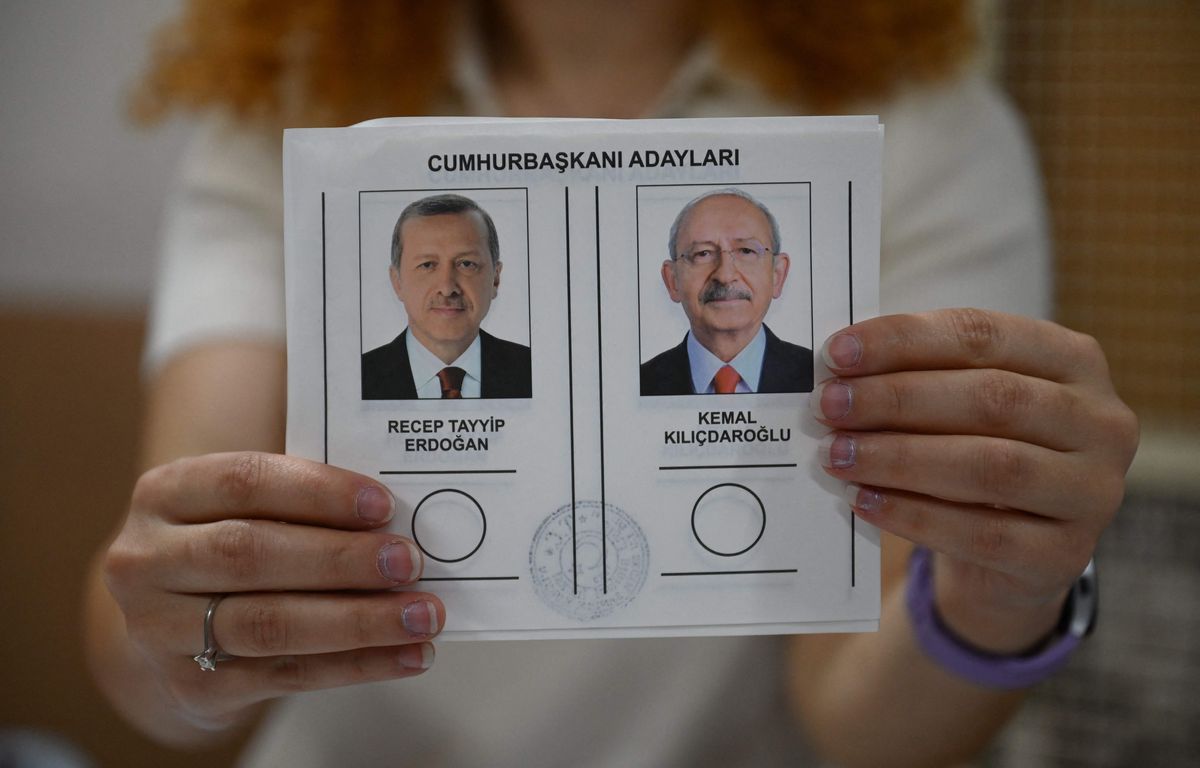 Ouverture des bureaux de vote pour dire stop ou encore au favori Erdogan