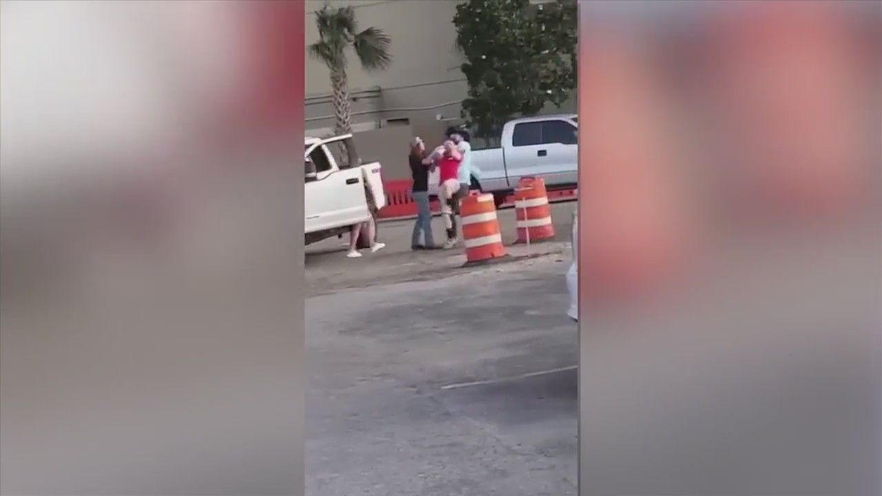 Pizza delivery driver choked out after road rage incident