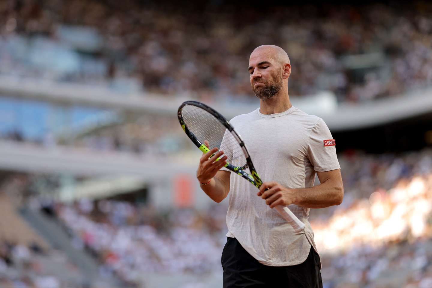 Roland-Garros : Adrian Mannarino, le joueur français " allergique " à la terre battue