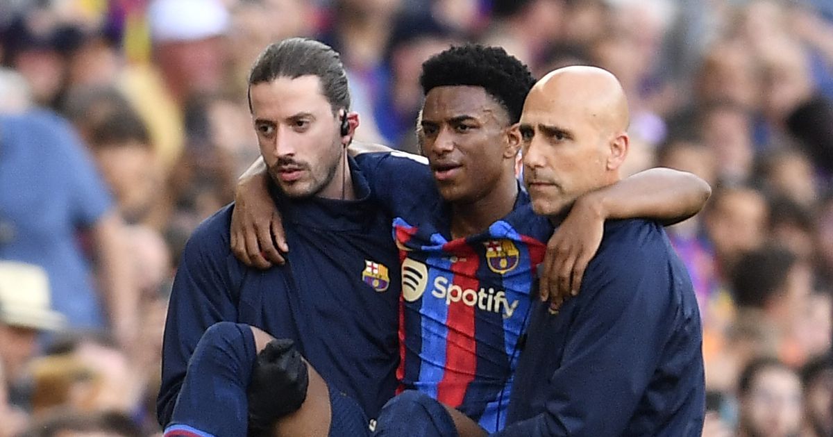 Barcelona confirm Alejandro Balde ‘out for 6-7 weeks’ with ankle injury