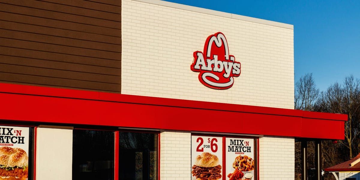 Arby's Worker 'Beat Hands Bloody' Trying to Escape Freezer: Lawsuit