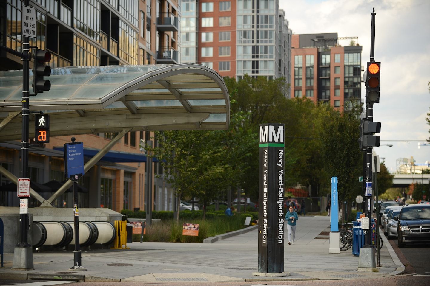 Man shot to death on Metro train pulling into Waterfront station