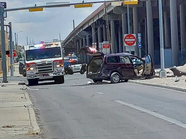 Police: 1 person dead in Downtown crash; STI on scene