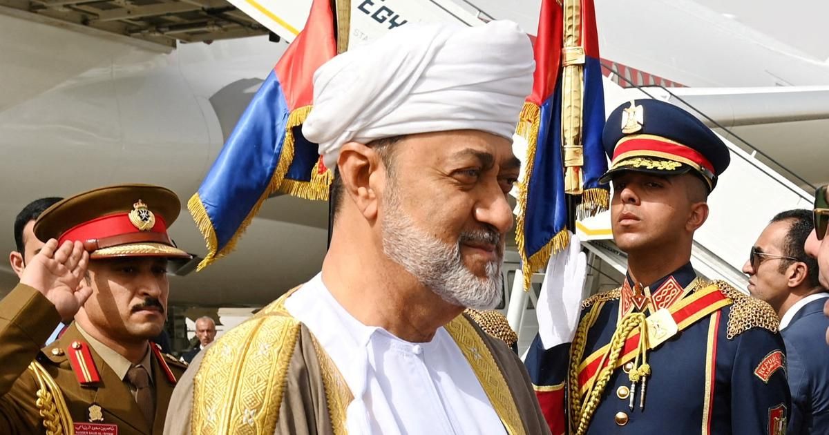 Le sultan d'Oman, médiateur entre l'Iran et l'Occident, arrive à Téhéran