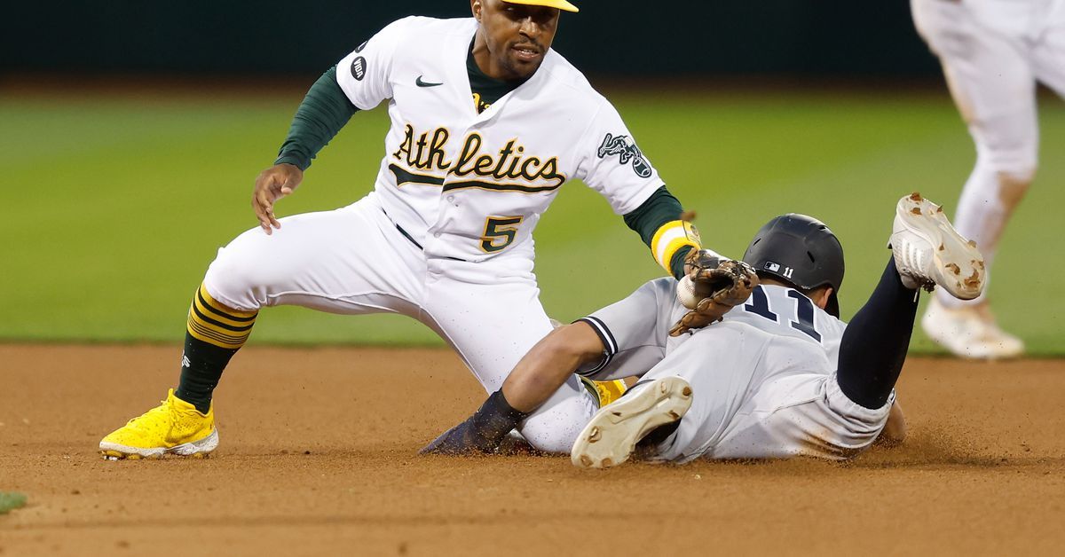 Yankees lose to Athletics, 2-1, as offense stays pathetically silent