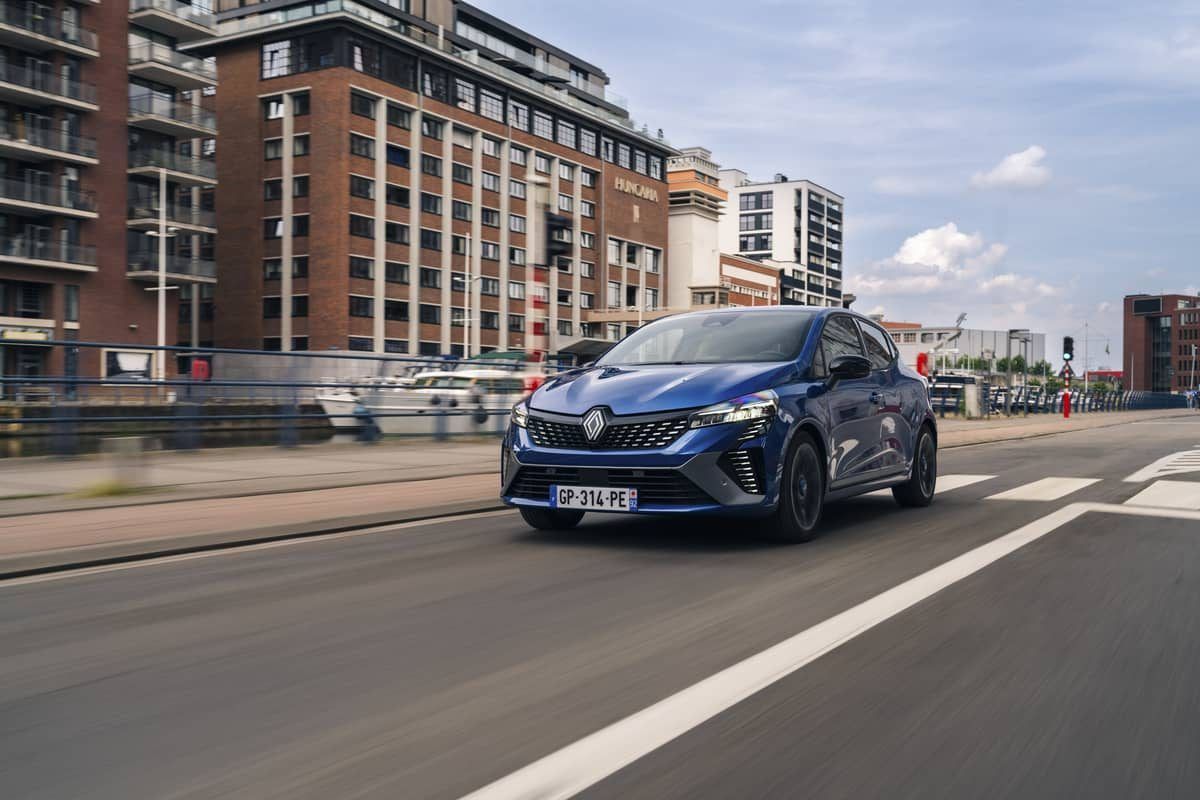 Renault Clio restylée : 30 photos pour mieux voir la citadine en action