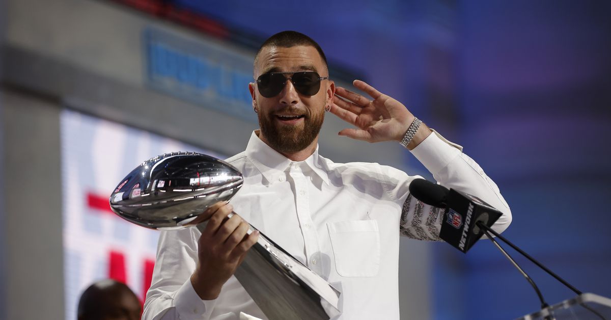 Travis Kelce values playing for Chiefs more than making what he’s worth