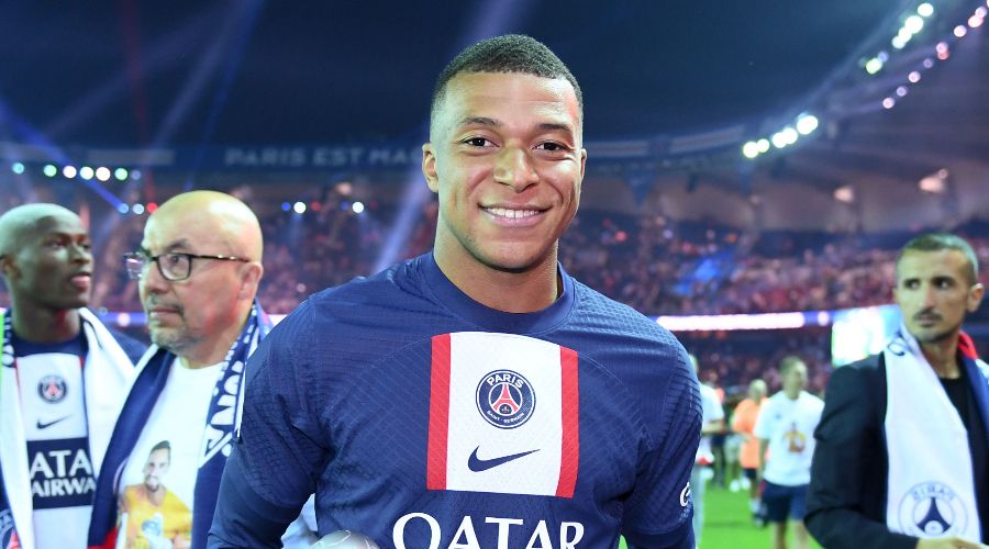 Mbappé au Real Madrid, le PSG valide !