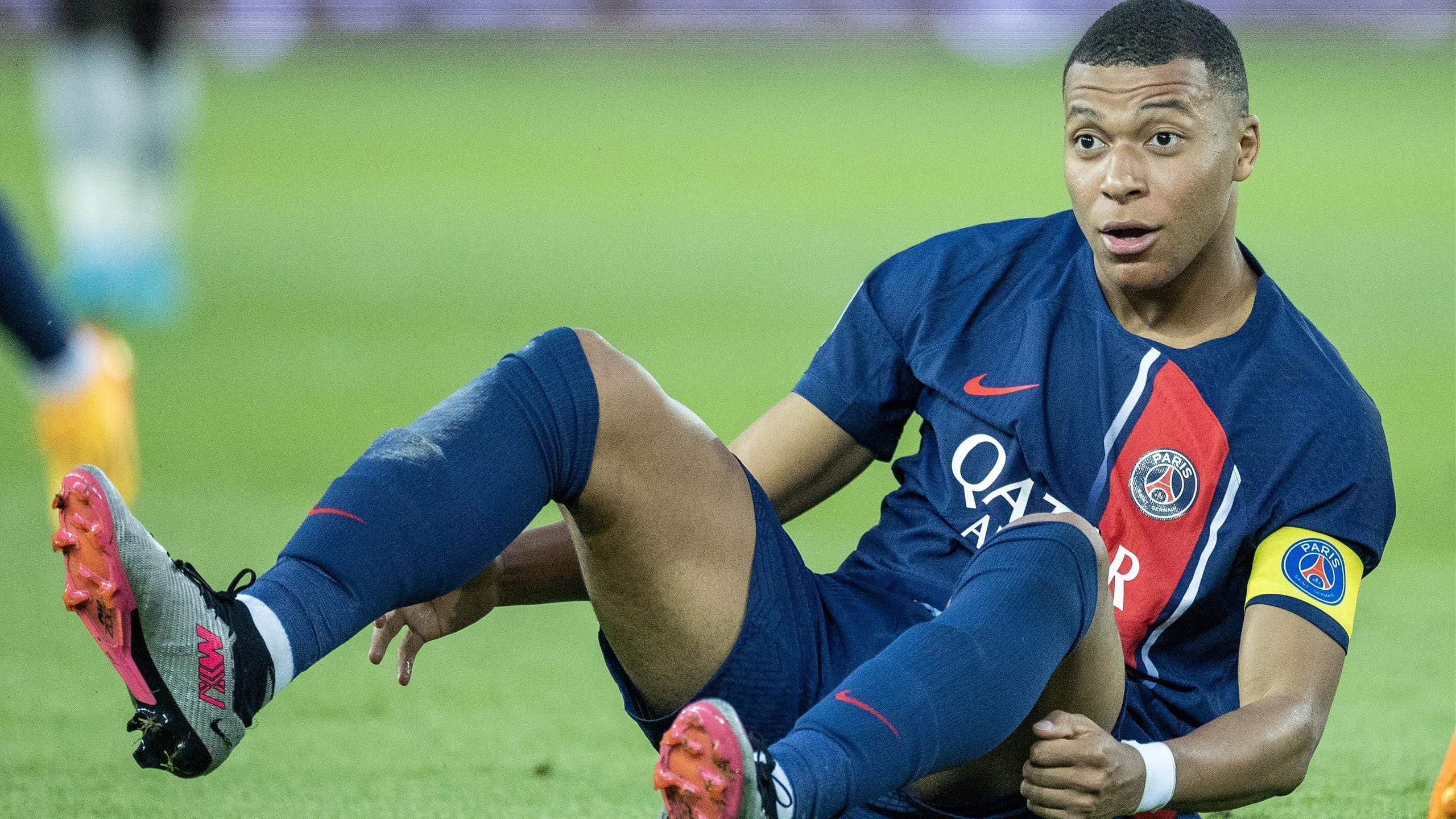 Le mercato EN DIRECT : Le PSG a fixé le prix de Mbappé, Sanchez ne devrait pas revenir à l'OM