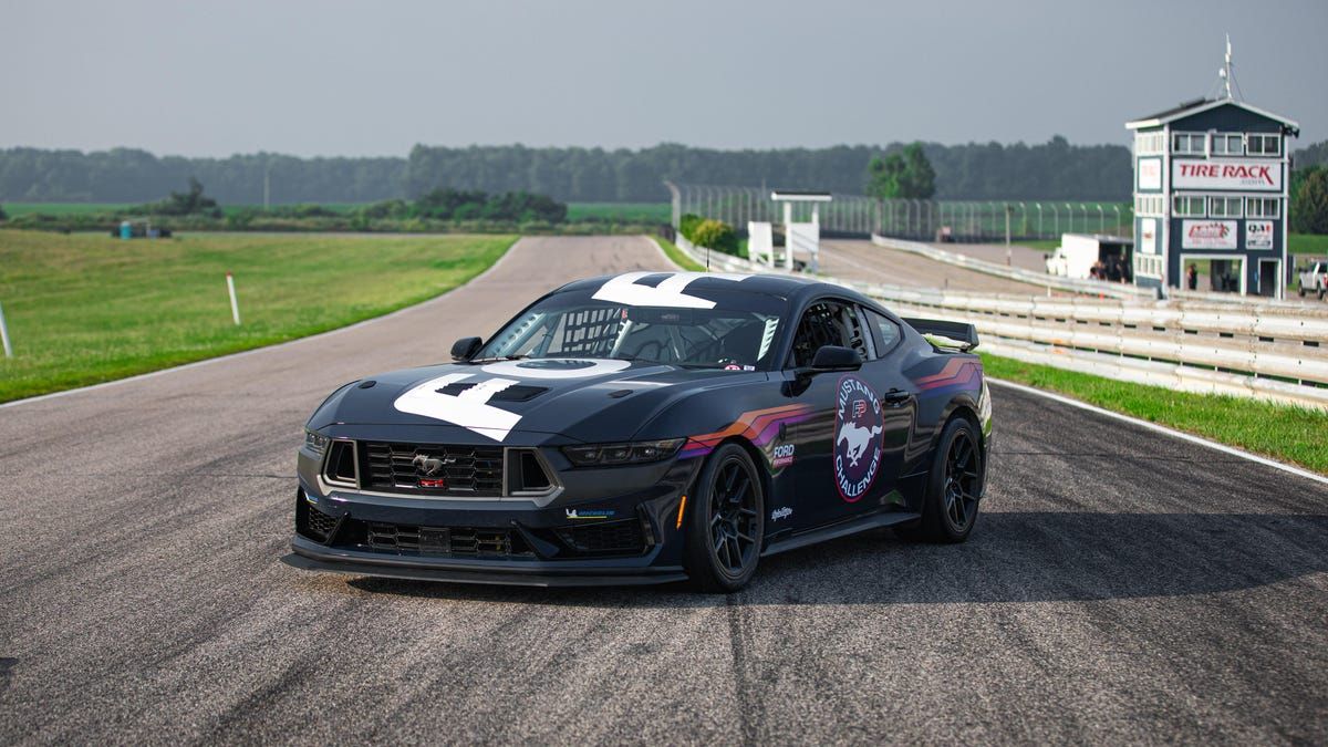 Ford Makes Track-Only Mustang Dark Horse R For New Racing Series