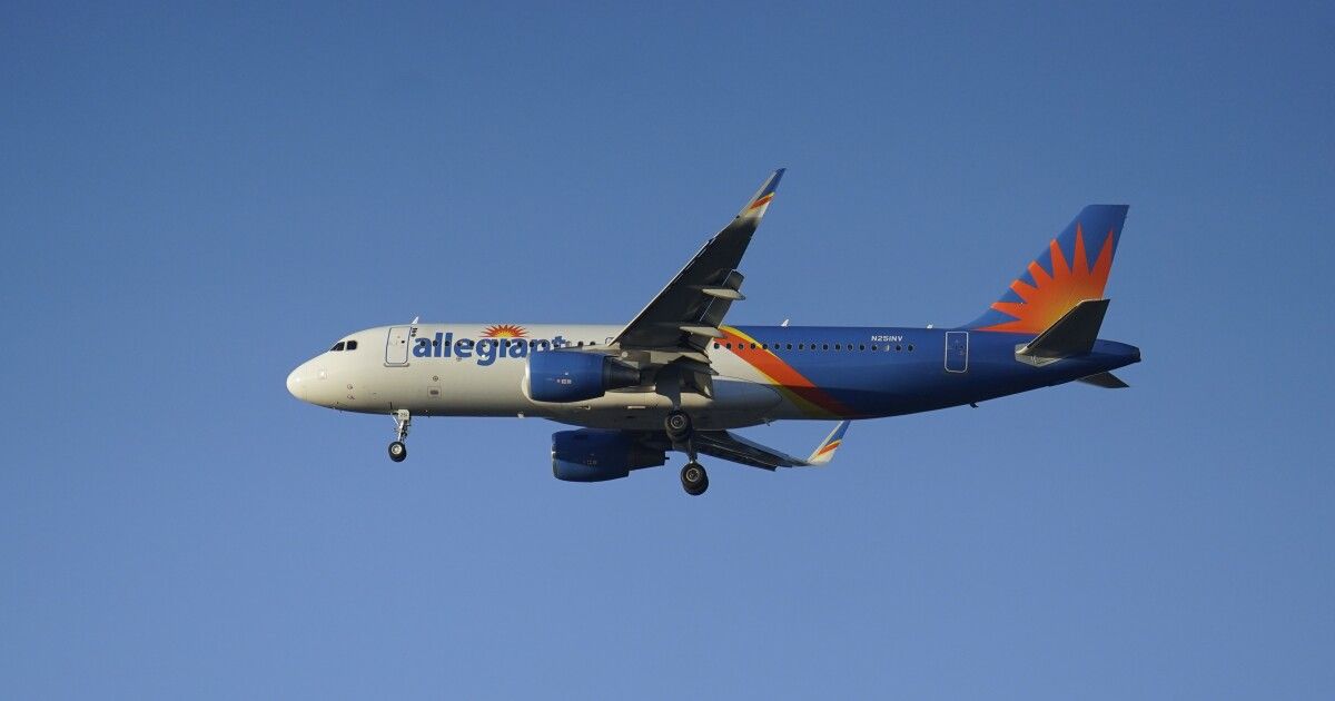 Flight bound for Lexington takes 'evasive action' to avoid mid-air crash