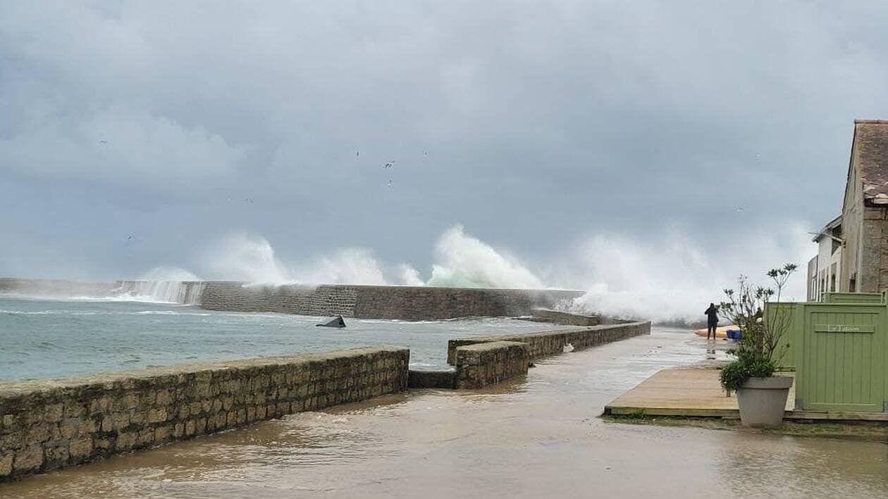 EN IMAGES. Grandes marées et fortes pluies : ça déborde de partout dans les villes du Finistère