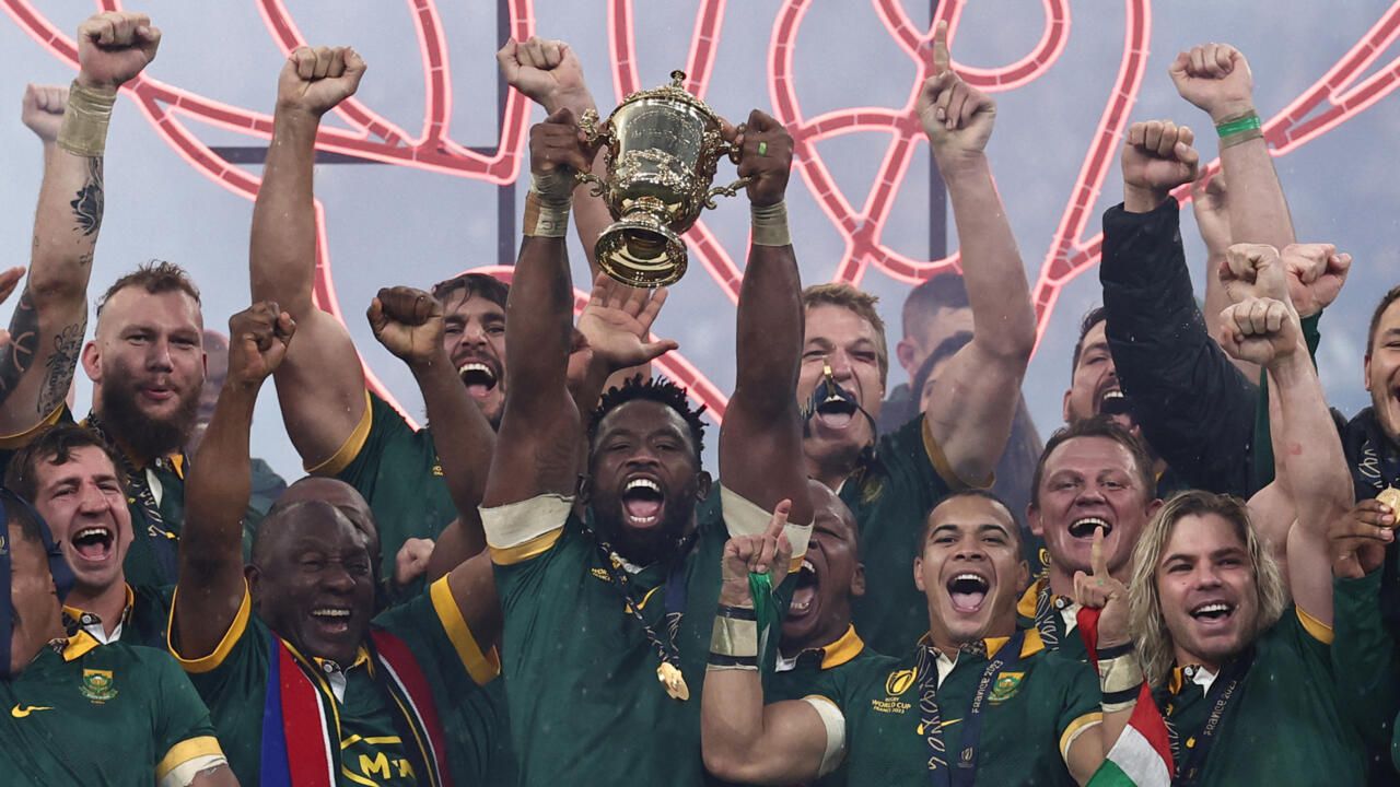 Coupe du monde de rugby: l'Afrique du Sud remporte son 4e sacre mondial face à la Nouvelle-Zélande