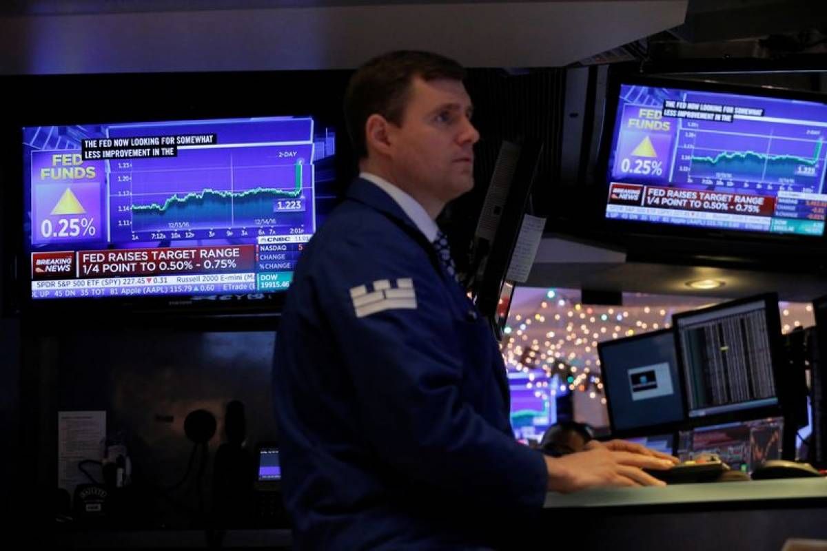 Wall Street sans grands mouvements, le S&P-500 flirte avec le "bull market"