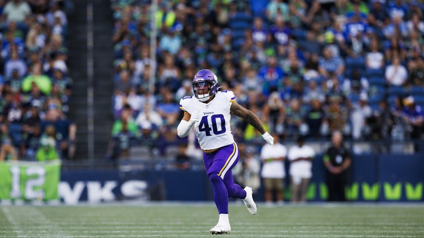 Vikings activate Ivan Pace, waive Jamin Davis