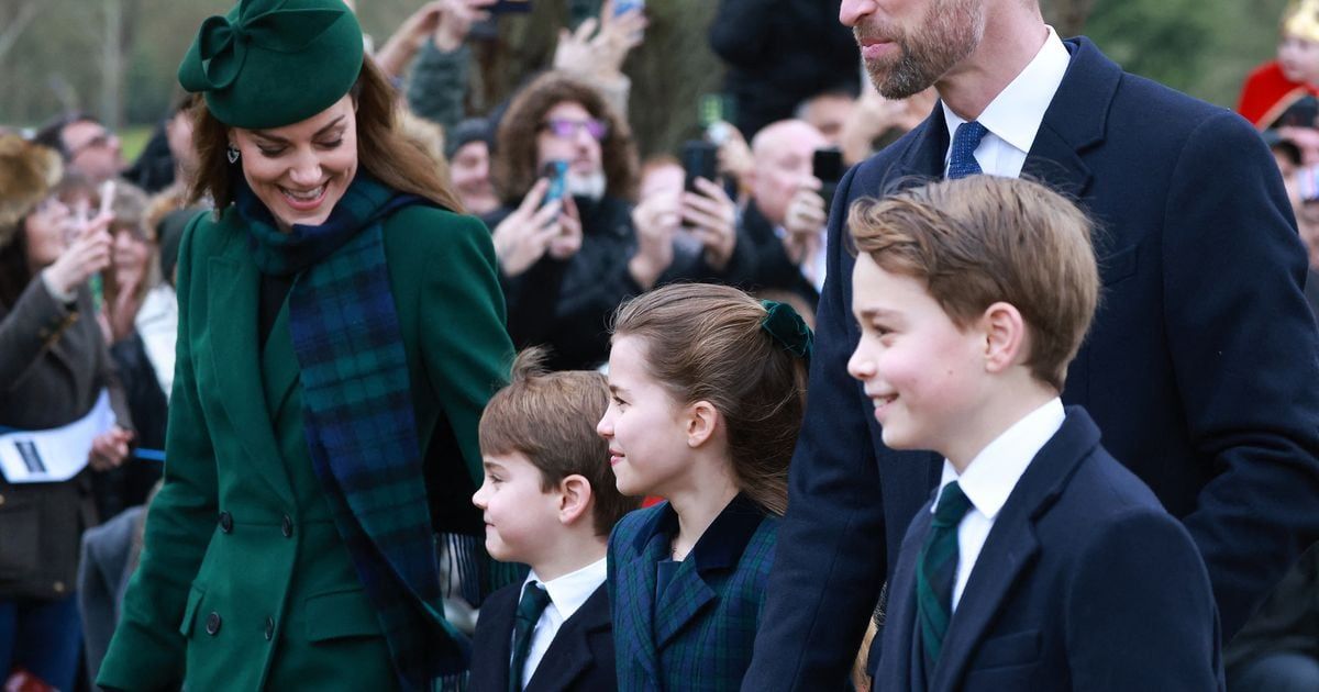 Charlotte, Louis et George de Galles couverts de cadeaux de Noël par leurs fans ? Ont-ils le droit de les garder ?