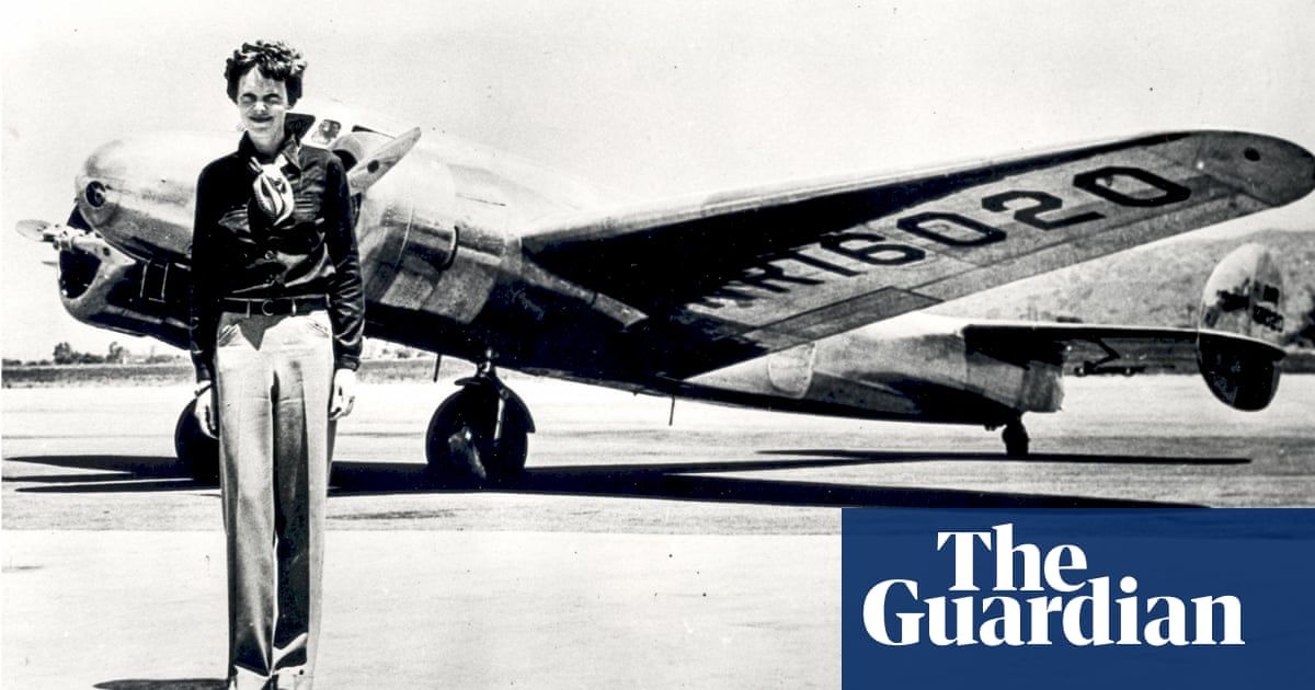 Ex-US air force pilot claims he may have located lost Amelia Earhart plane