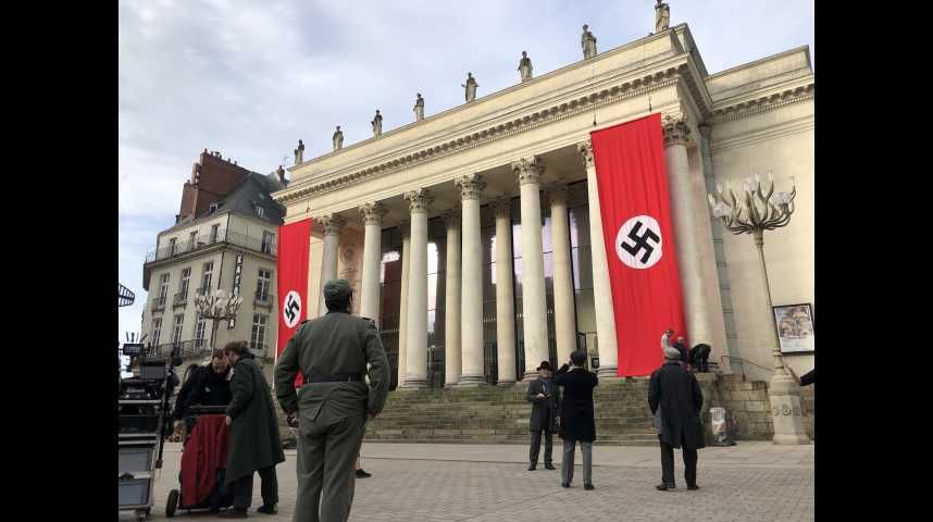 A Nantes, l'utilisation de deux drapeaux nazis pour un tournage « impressionnent »