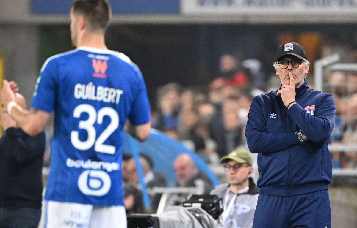 Ligue 1 : L'OL rebondit à Strasbourg mais Laurent Blanc regrette « un environnement très négatif