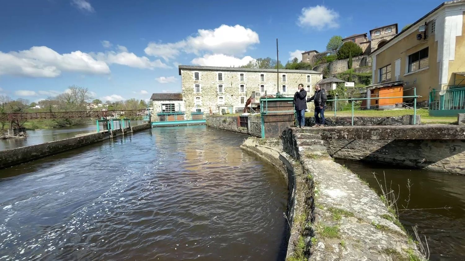 Reportage En Haute-Vienne, la petite hydroélectricité au service de la transition énergétique