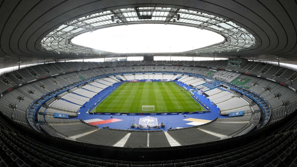 Finale de la Coupe de France : l’interdiction de distribuer des sifflets et des cartons rouges cassée par la justice