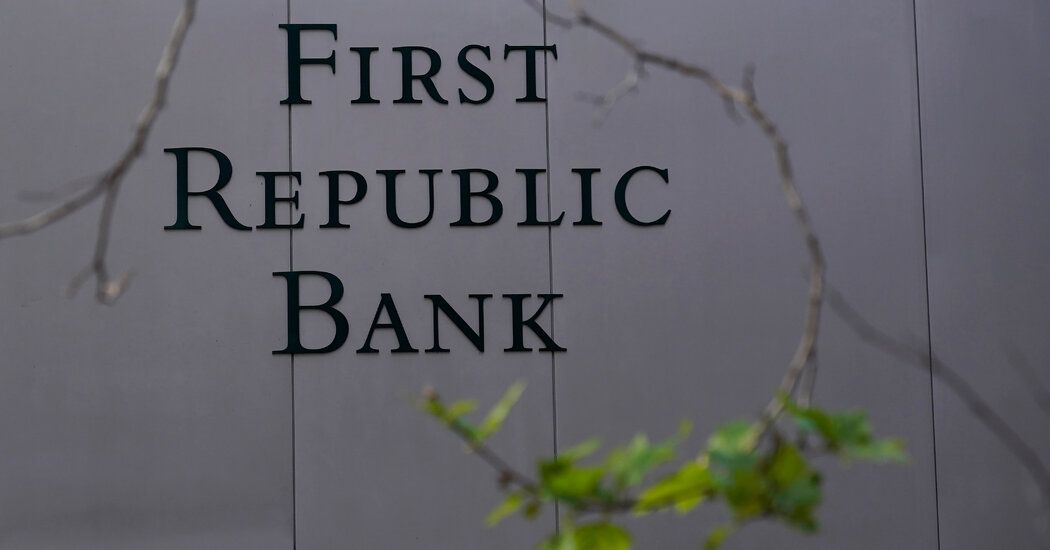 Regulators Prepare to Seize and Sell First Republic