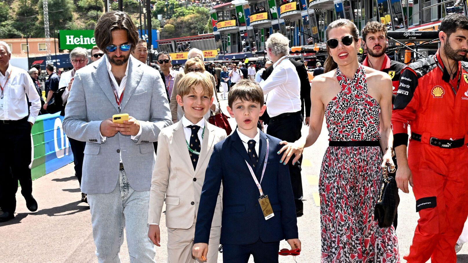 Raphaël Elmaleh, Charlotte Casiraghi, Louis Ducruet… La famille princière fait le show au Grand Prix de Monaco