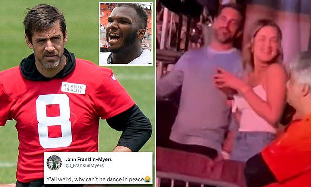 Aaron Rodgers' Jets teammate calls fan 'weird' after he was filmed dancing at Taylor Swift concert