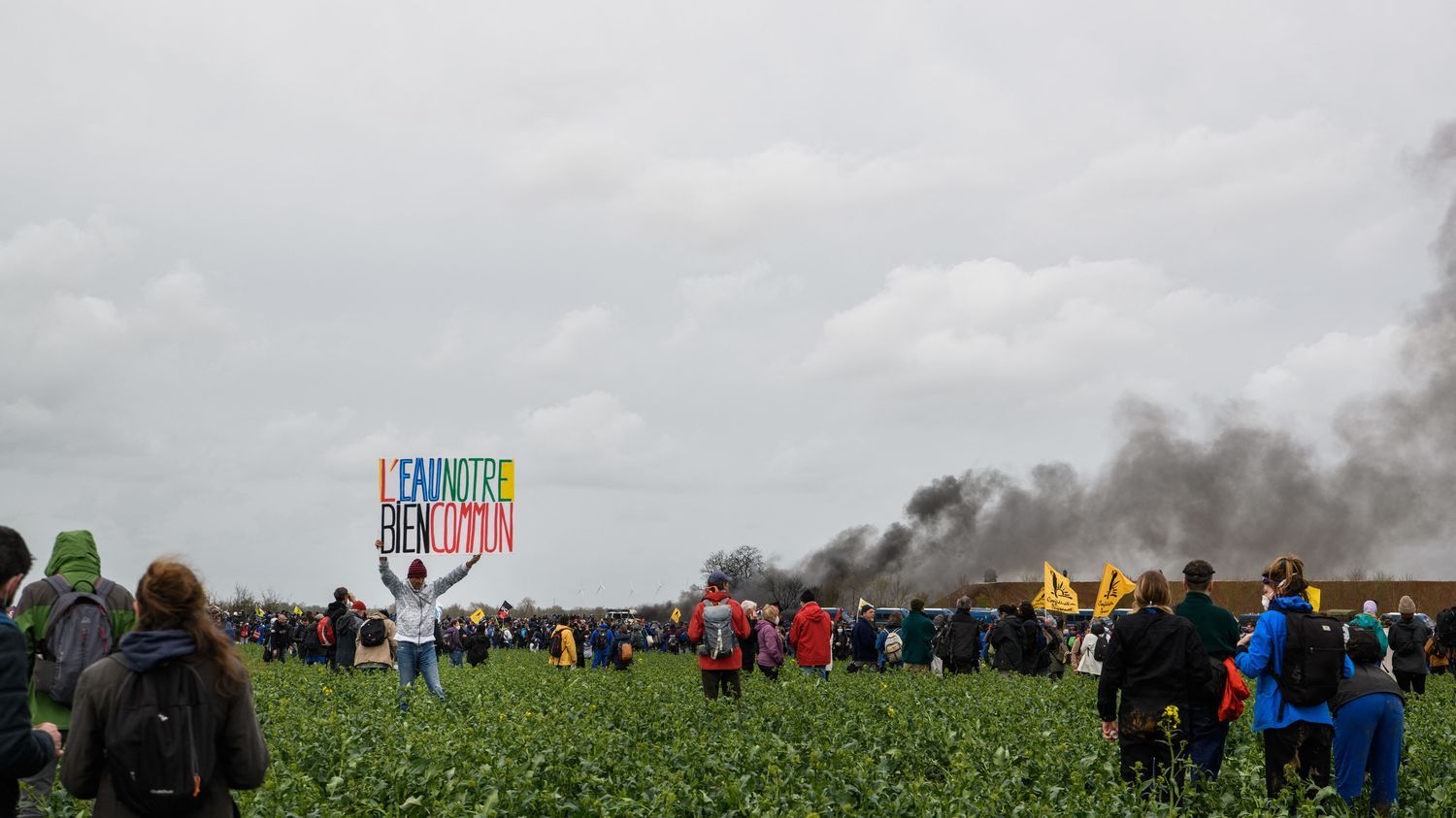 "Méga-bassine" de Sainte-Soline : sept hommes poursuivis pour "organisation de manifestation interdite"