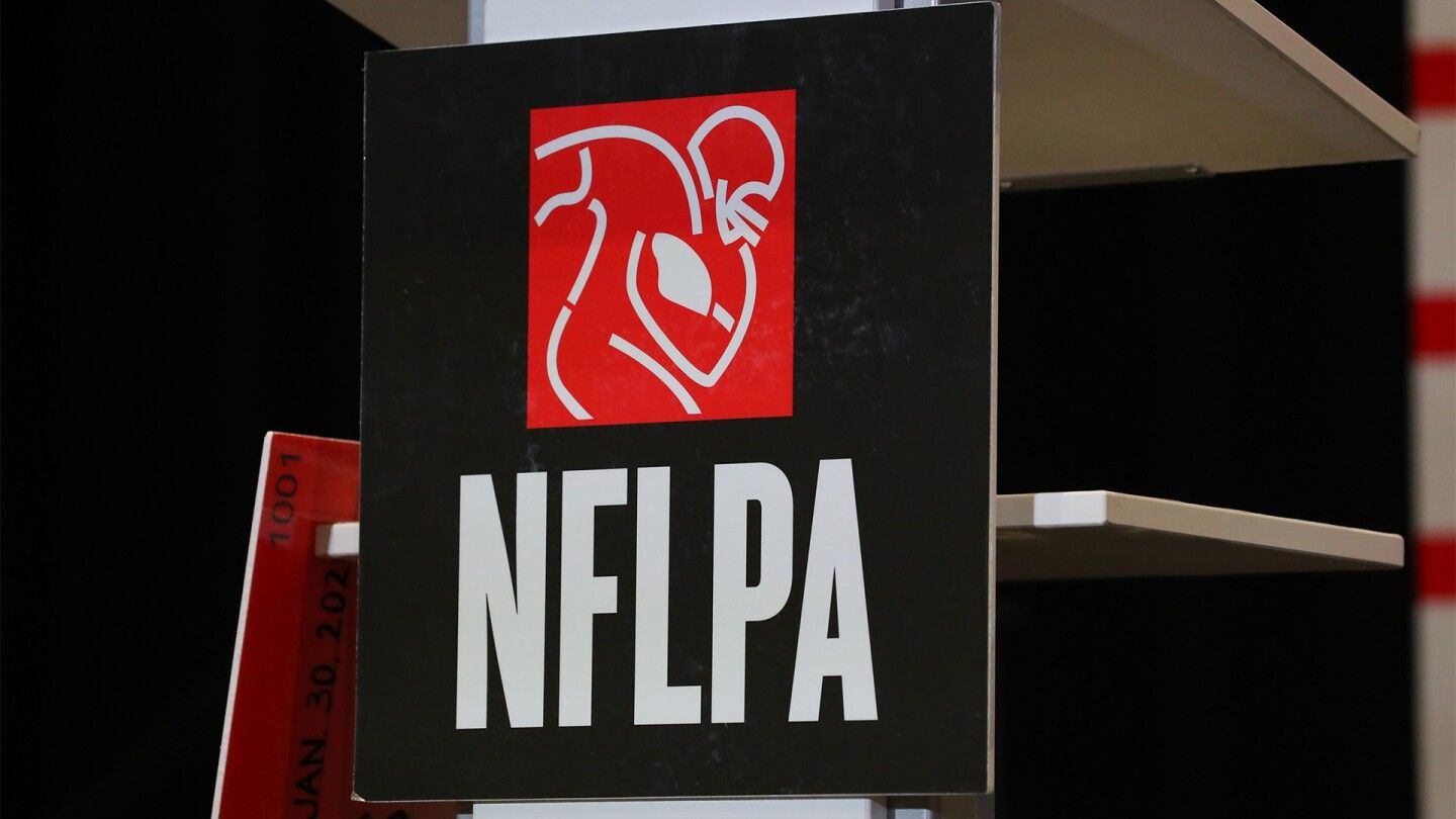 NFLPA declines to address gambling policy during press conference introducing Lloyd Howell