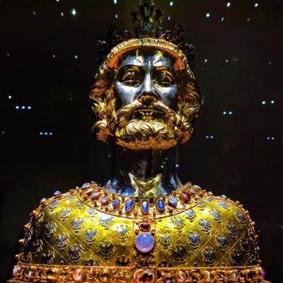 Charlemagne, le roi des Francs devenu empereur