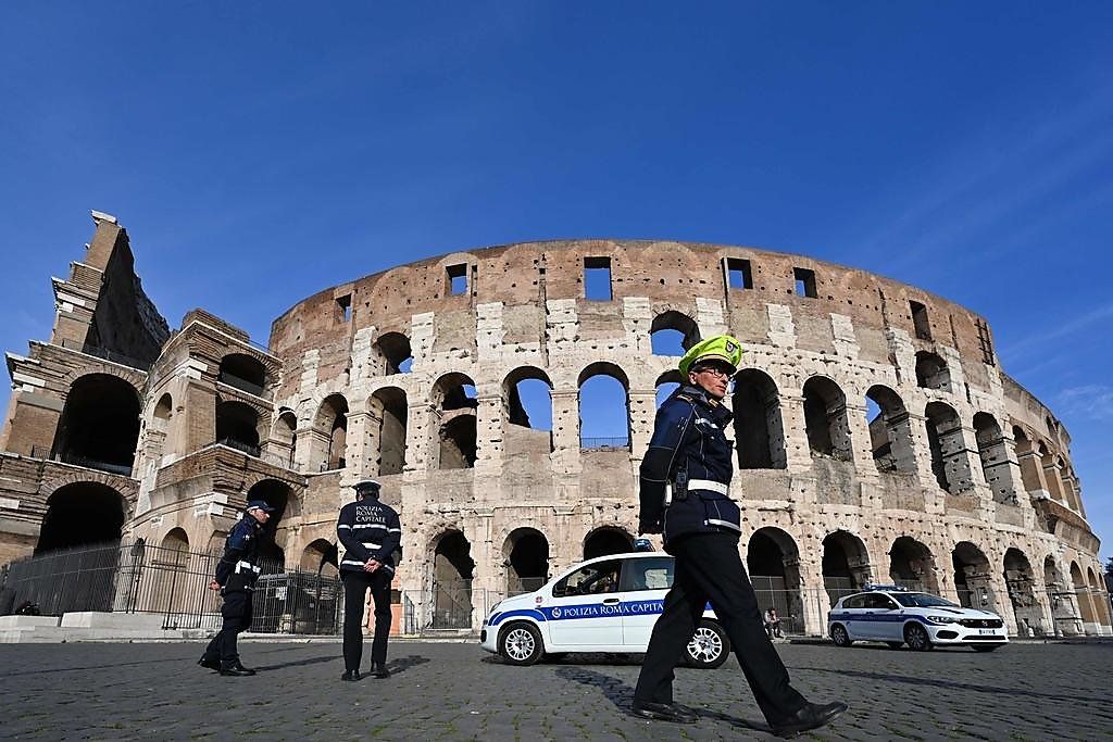 Calif. man films ‘entitled’ tourist allegedly keying Italy's Colosseum