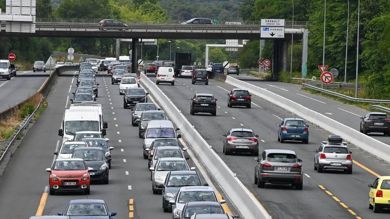 Départs en vacances : plus de 400 km de bouchons sur les routes à 10 heures