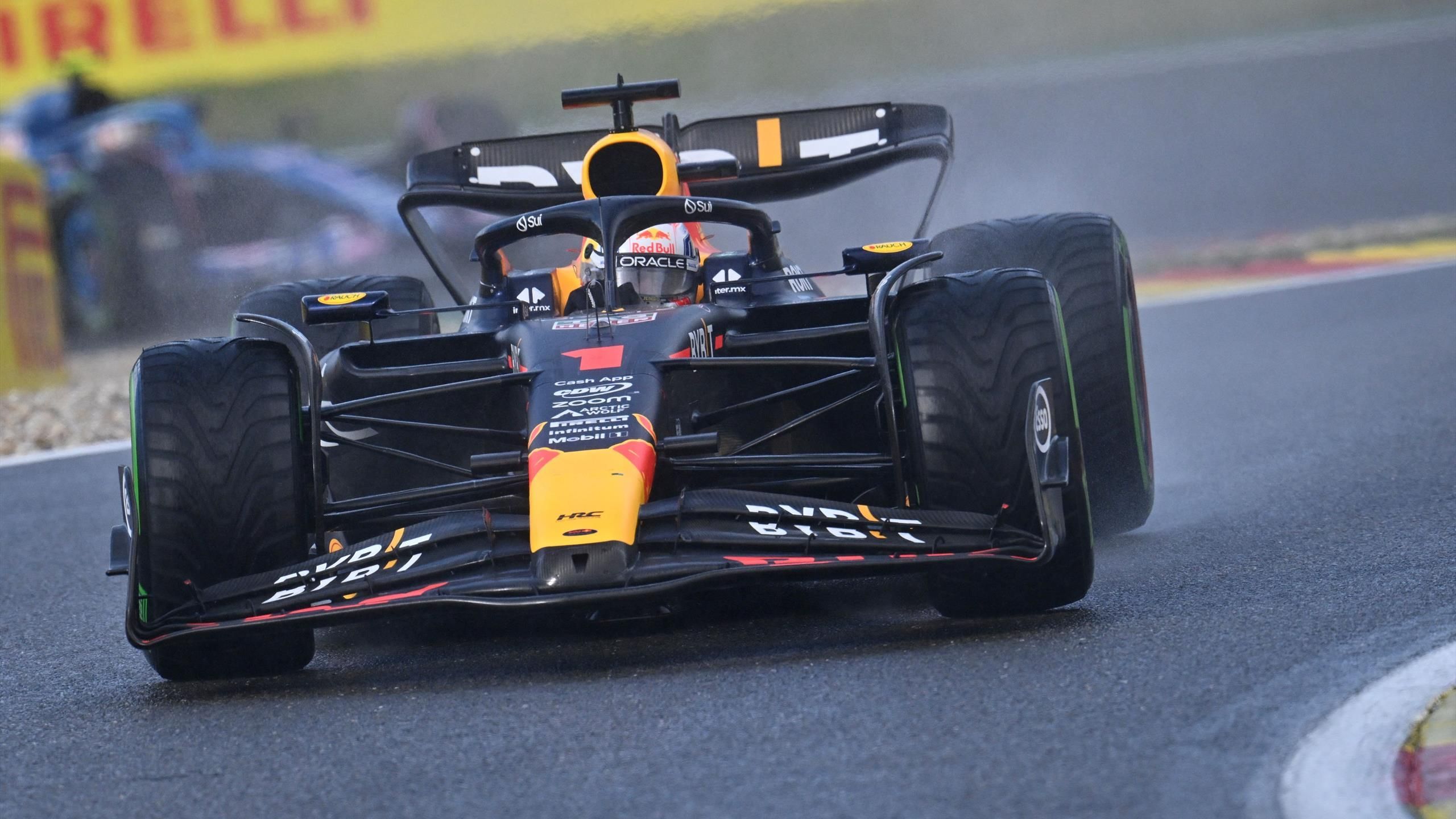 Grand Prix de Belgique : Max Verstappen remporte la course sprint, Piastri 2e et Gasly 3e, Hamilton pénalisé