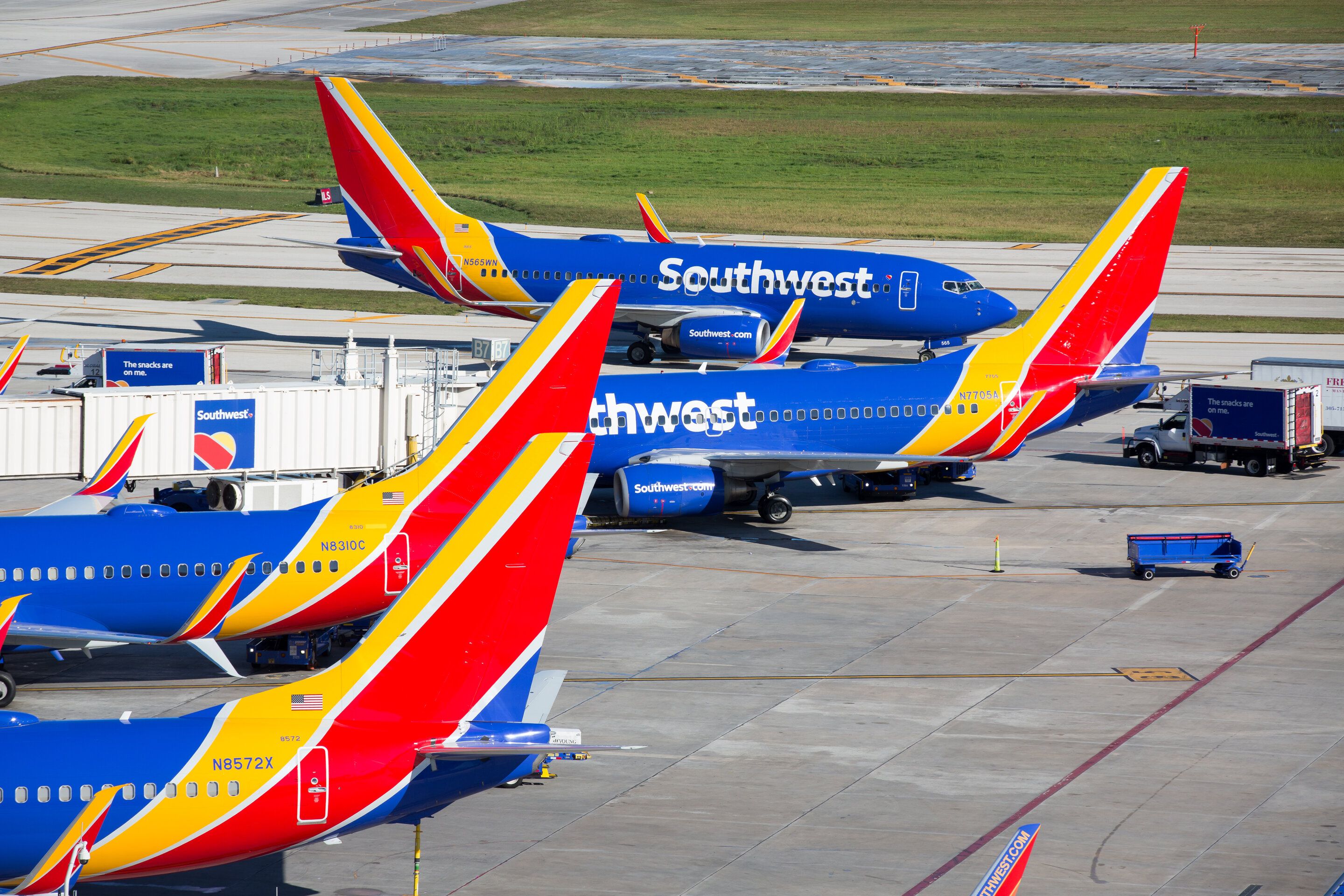 Southwest Airlines Stock Plunges 16% in 16 Days