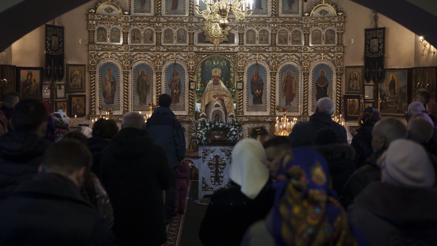 Ukraine moves official Christmas Day holiday to Dec. 25, denouncing Russian-imposed traditions