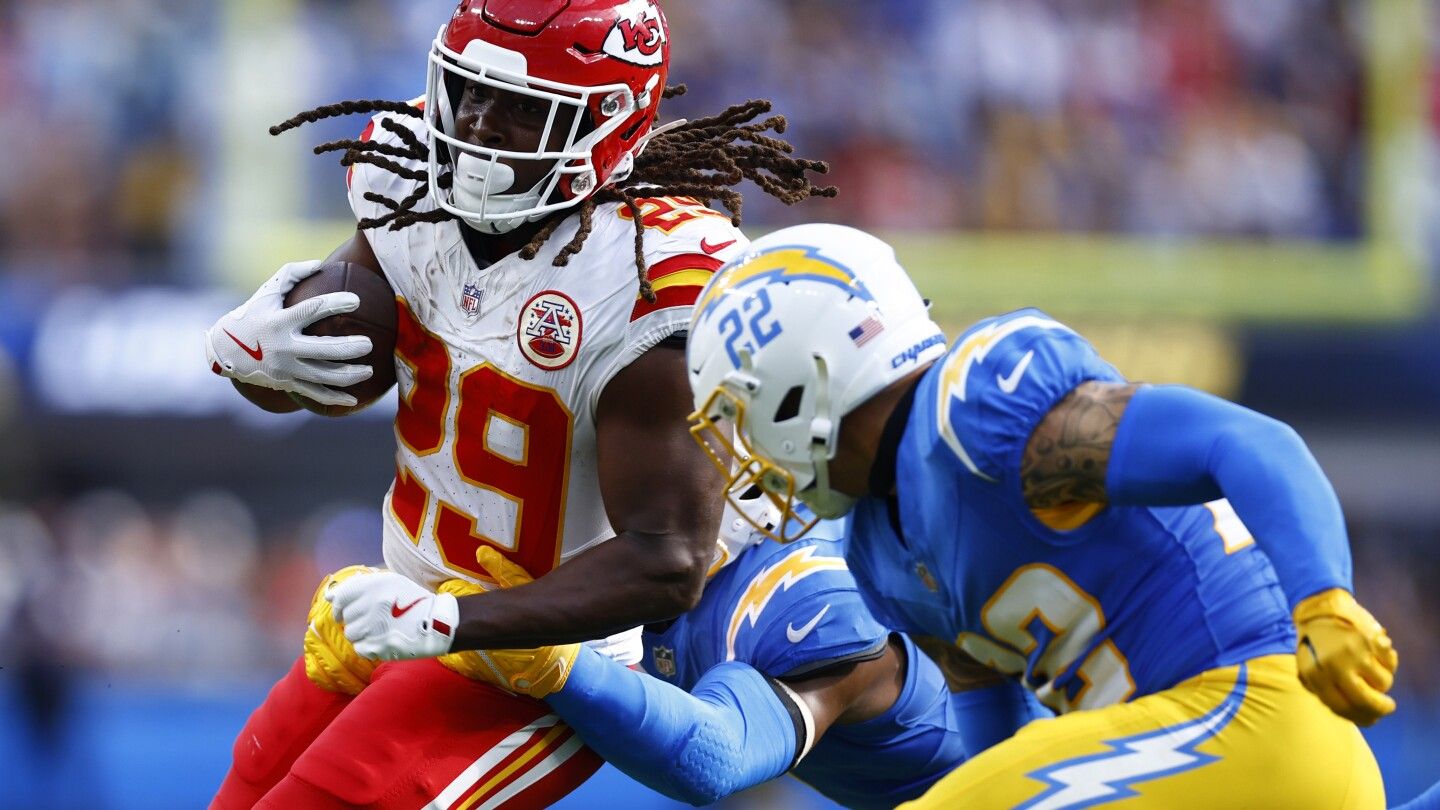 Chiefs lose Rashee Rice, get big game from Kareem Hunt, beat Chargers