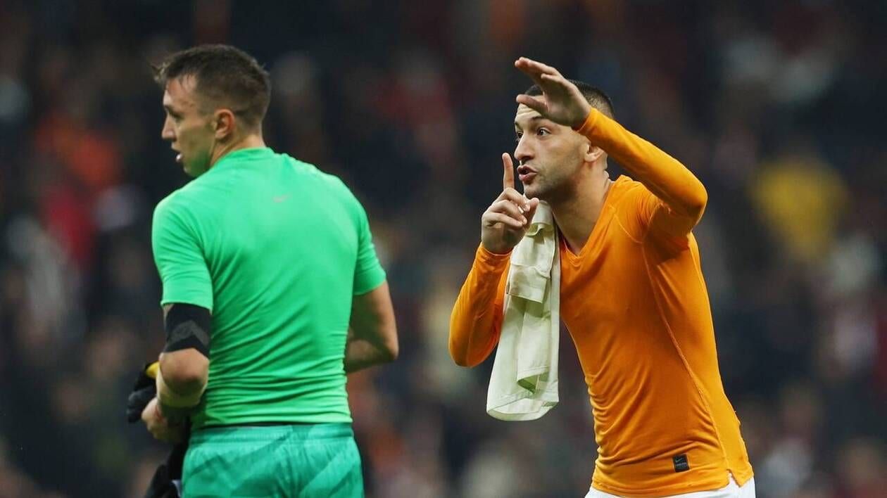 VIDEO. Le Marocain Hakim Ziyech pousse Manchester United au bord du gouffre en Ligue des champions