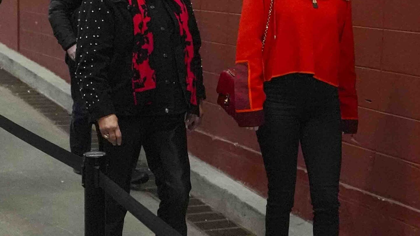 Taylor Swift spends Black Friday amid sea of red as boyfriend Travis Kelce's Chiefs face the Raiders