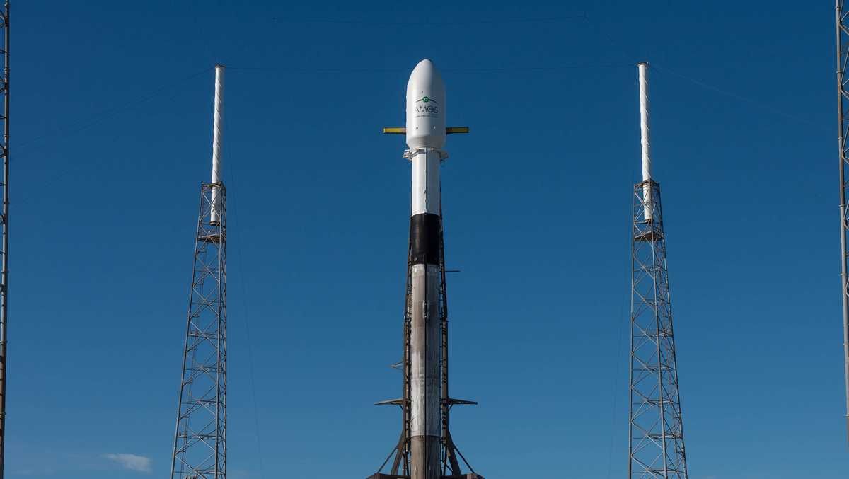 SpaceX double-header rocket launches from Florida