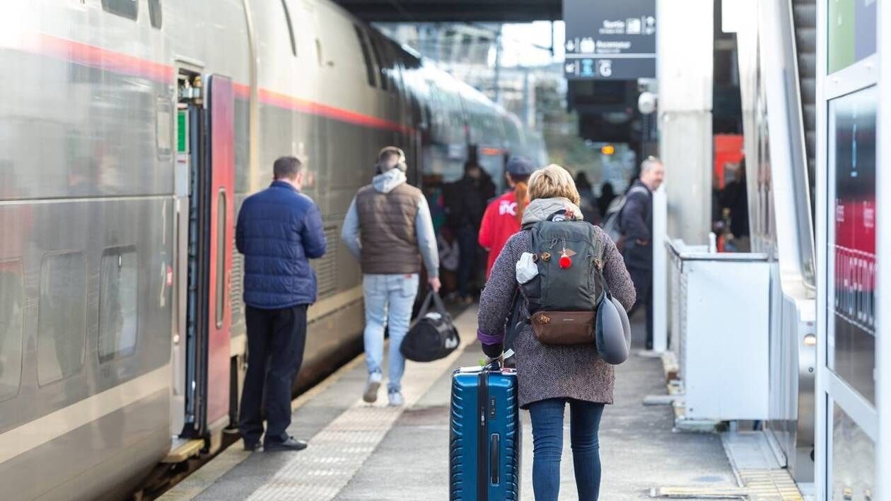 Manifestations du 1er-Mai : SNCF, aéroports… À quoi faut-il s’attendre dans les transports lundi ?