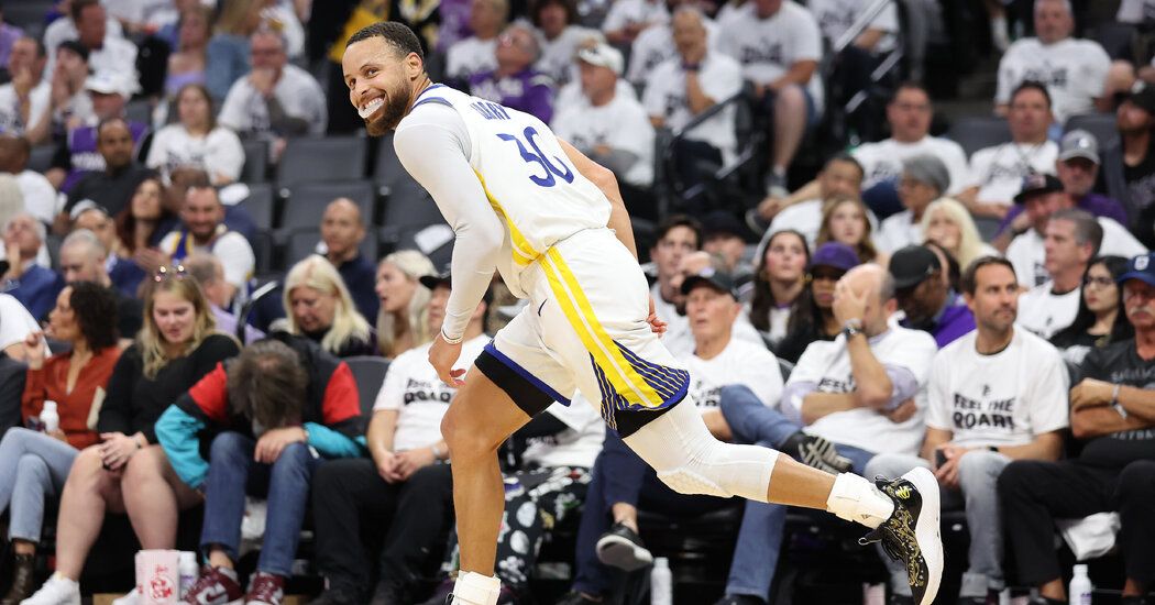 Stephen Curry Scores 50 Points to Knock Off Kings in Game 7