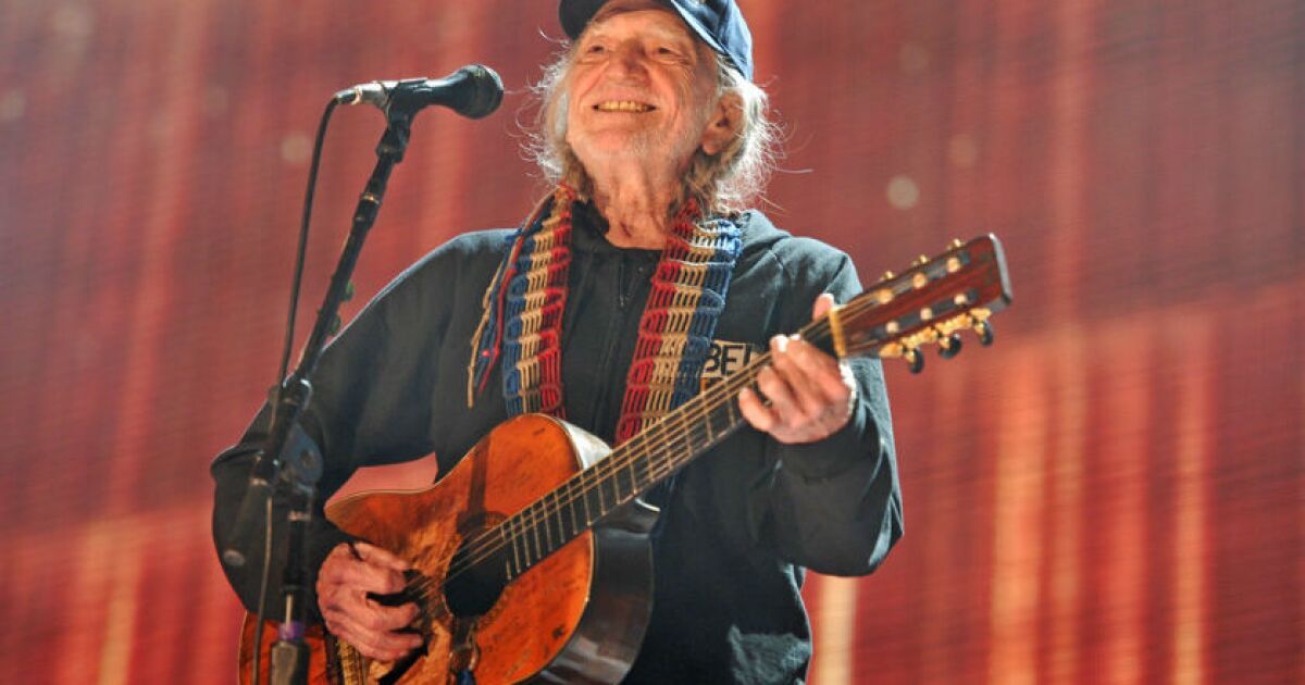 Weed wisdom from Willie Nelson's birthday concert