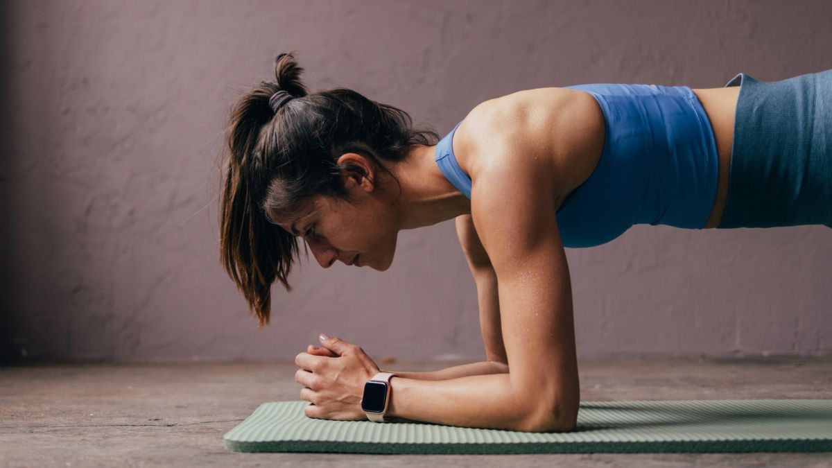 I did knee planks every day for a week - here's what happened