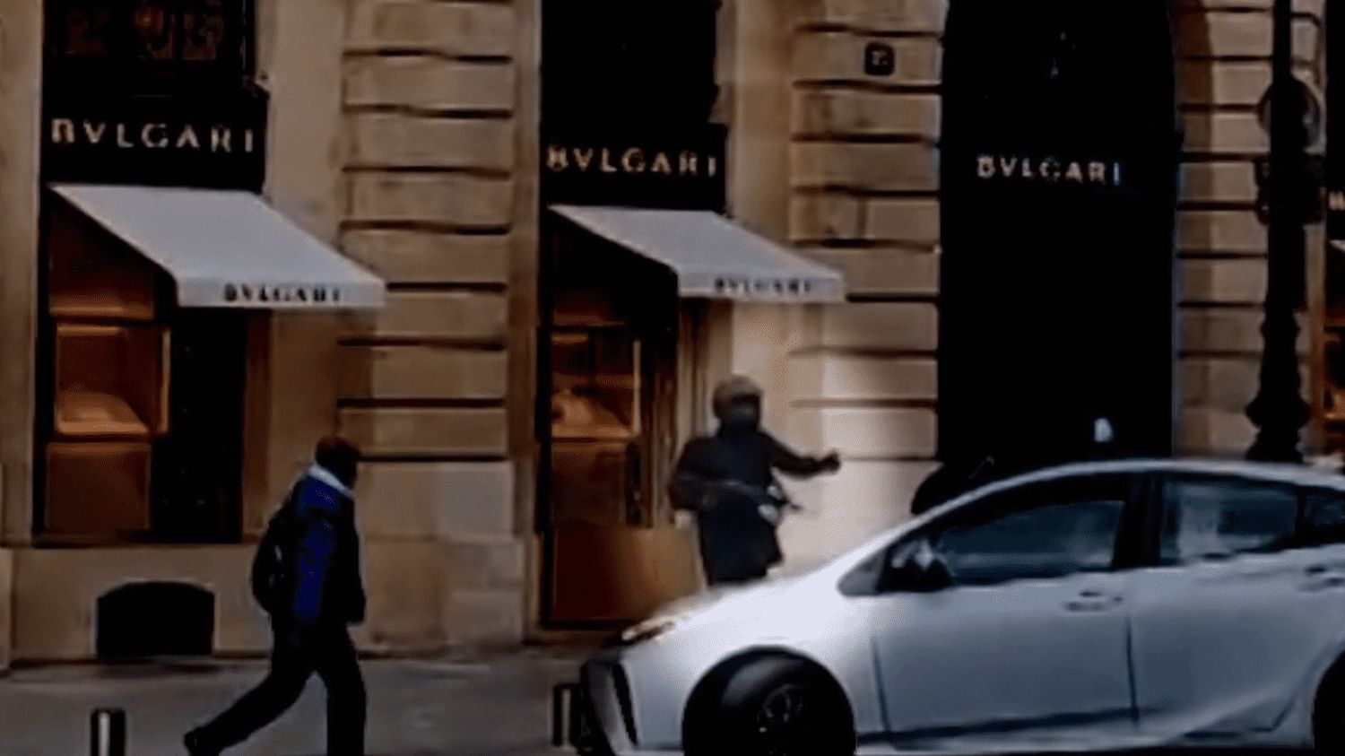 Braquage place Vendôme : que sait-on du vol à main armée ?